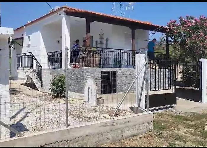 Sokrates 度假居 Vrasná